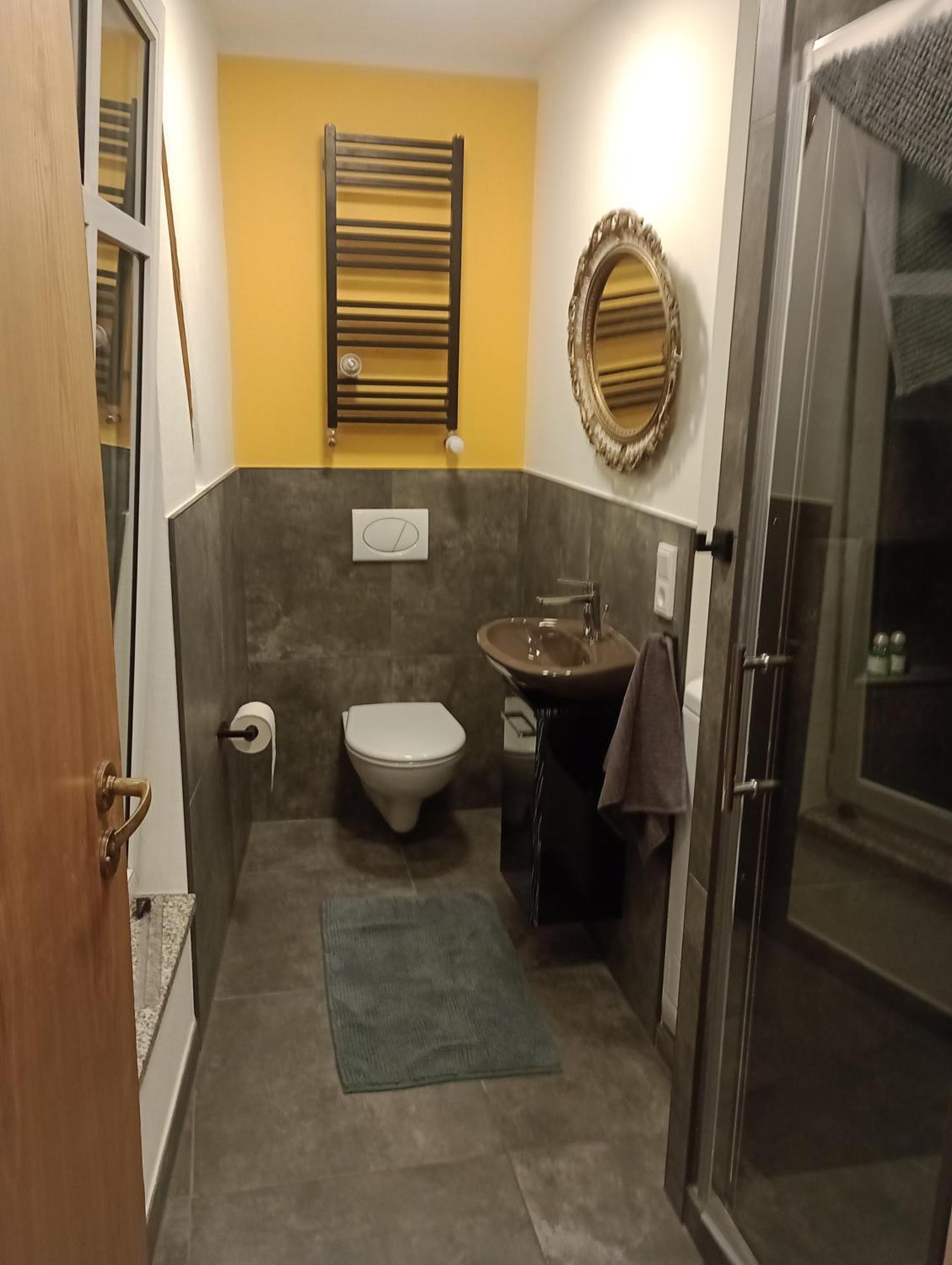 Alte Brennerei Apartments Verbandsgemeinde Verbandsgemeinde Traben-Trarbach Buitenkant foto